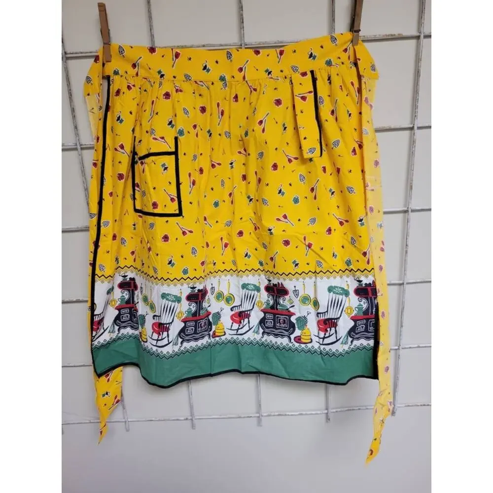 Vintage kitschy towel apron